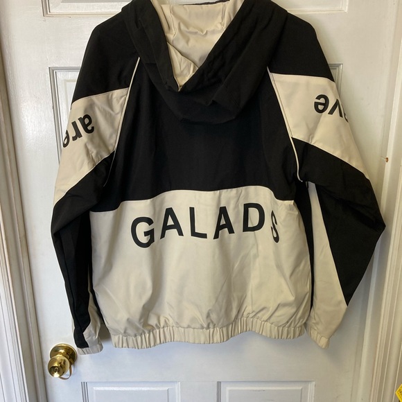 Men’s Letter Hooded Raglan Sleeve Zip Up Jacket Medium NWT - Picture 5 of 5